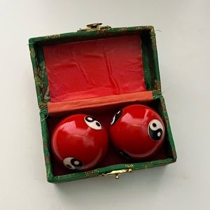 Vintage musical balls